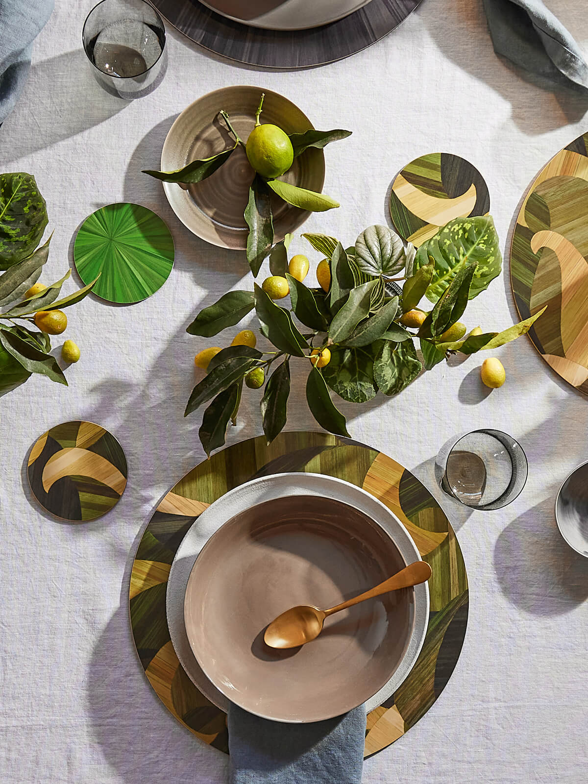 Tropique Round Tablemat Set