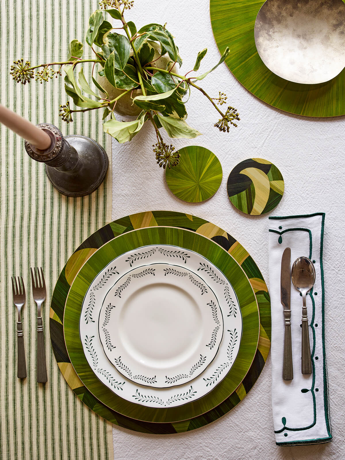 Tropique Round Tablemat Set